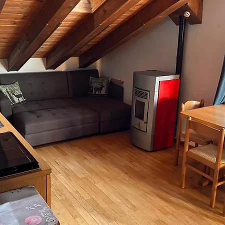 Lägenhet Confortevole Oasi Di Pace: Allontanati Dal Caos E Immergiti Nel Estivo E Nella Neve Invernale *